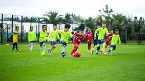 桑普多利亞完成科莫三将加盟，附带租借及买断条款，合约期限至2027年